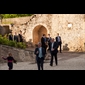 thumbnail En route vers le repas. Au premier plan, François Desprairies