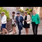 thumbnail En route vers le repas. Thérèse, Claire, Monique, Anne-Marie et Nathalie