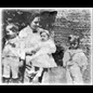 thumbnail Marie-Madeleine avec Jean, Jacques et Geneviève