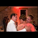 thumbnail Embrassade entre les deux soeurs après le discours d'Alice sous les yeux de Mickaël