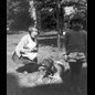 thumbnail Francette et Betza avec un chien